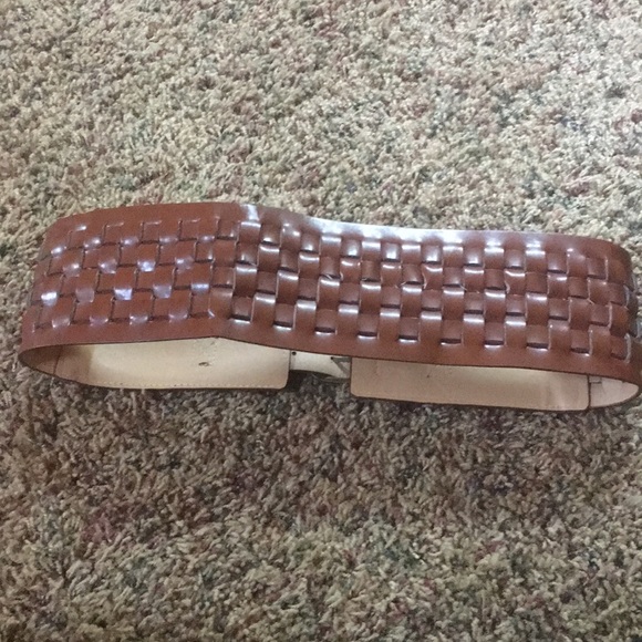 Wide Waist Belt - Picture 2 of 3